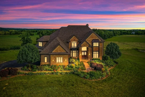 271e12ae196c693a2b65310b6cc7647d-uncropped_scaled_within_1536_1152