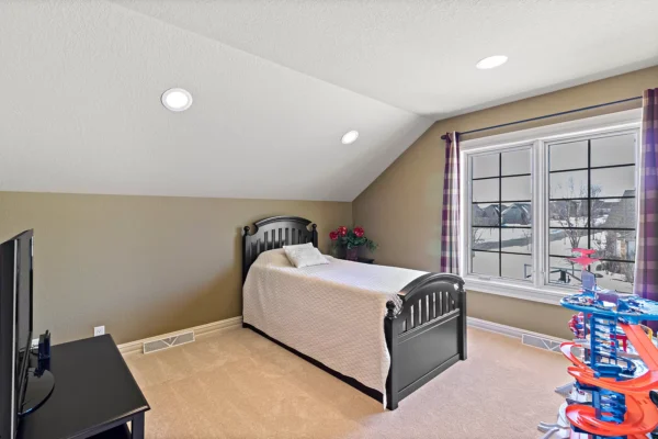 9111cbfb71b42db092888026d9355099-uncropped_scaled_within_1536_1152