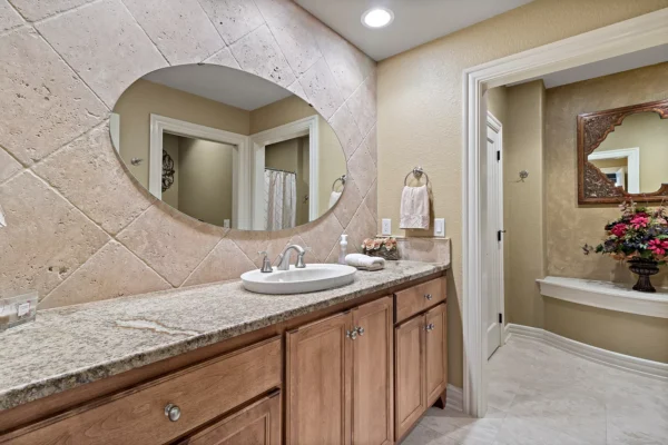 96adc717fed790e9de6d61287e1cff5f-uncropped_scaled_within_1536_1152