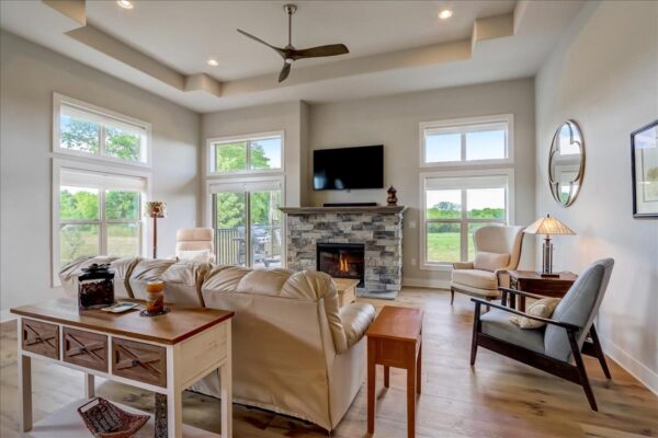 Living_CeilingWalnut Trail-007