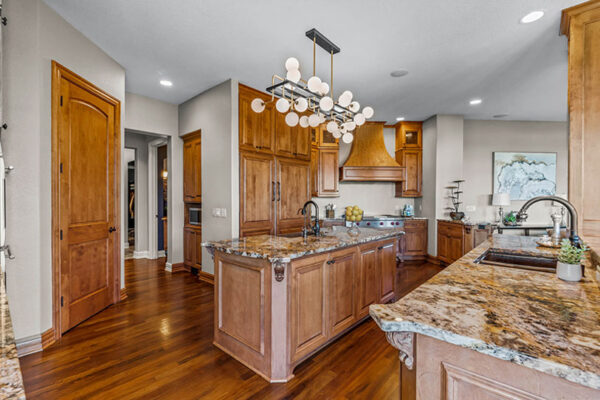 W323N9110-Shadow-Ct,-Hartland---HDR-33