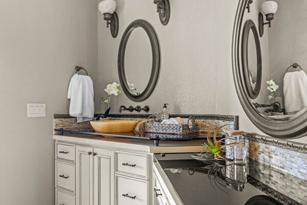 W323N9110-Shadow-Ct,-Hartland---HDR-53