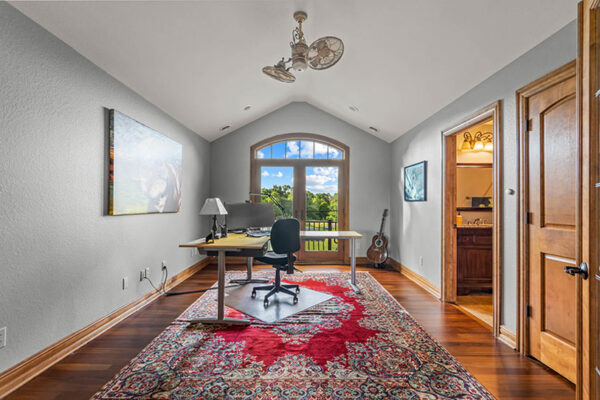 W323N9110-Shadow-Ct,-Hartland---HDR-60