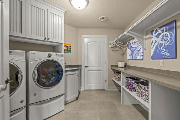 W323N9110-Shadow-Ct,-Hartland---HDR-62