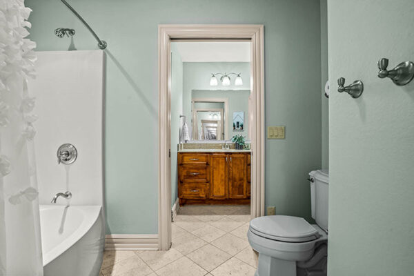 W323N9110-Shadow-Ct,-Hartland---HDR-66